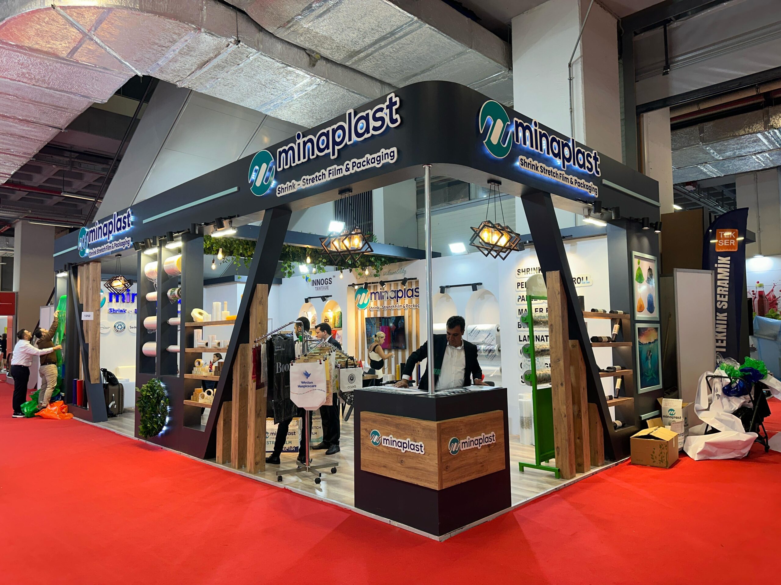 81d80a1f-bdbf-41a3-9df0-35ba8914e5af